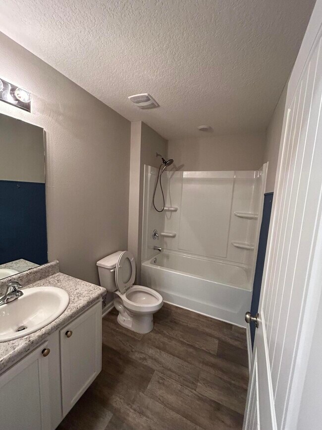 Building Photo - 1048 Limpkin St