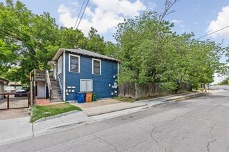 Building Photo - 2102 Brackenridge St