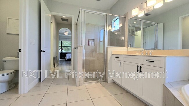 Building Photo - 1685 Serrano Cir