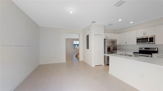 Building Photo - 11884 SW 245 Ter