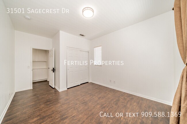 Building Photo - 31501 Sagecrest Dr