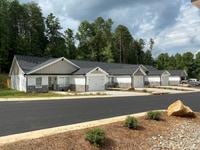 Building Photo - 404 Brookstone Dr