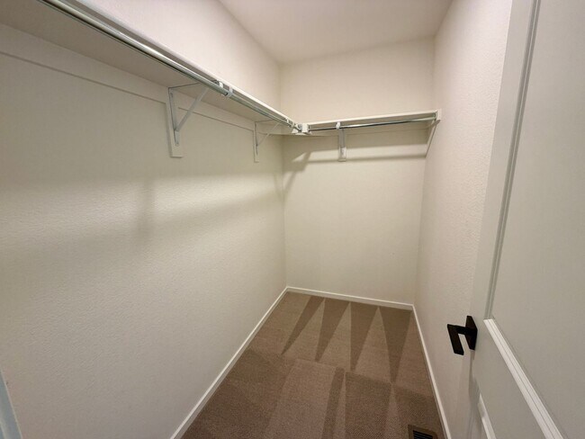 Building Photo - 716 Galloway Dr