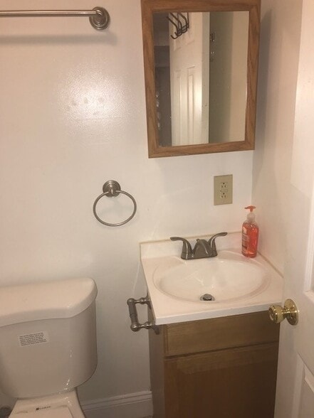 Basement Bathroom - 830 Montpelier St