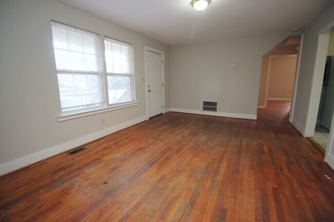 Building Photo - 1141 Virginia St