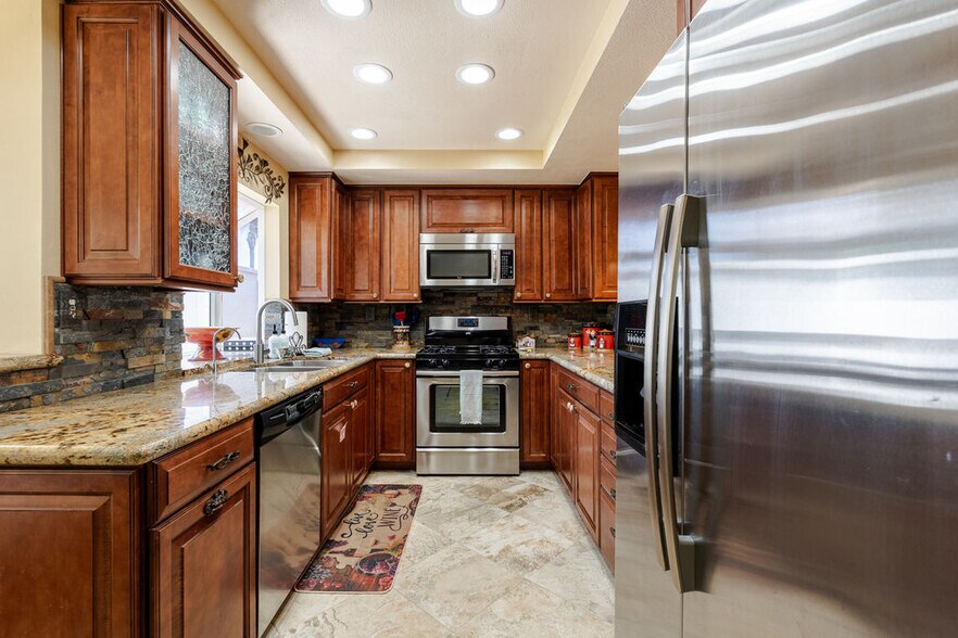 Building Photo - 29767 Marhill Cir