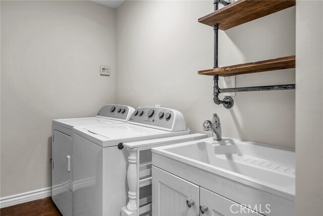 Building Photo - 24501 Cadiz Dr