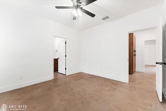 Building Photo - Pre-Leasing Fall of 2026!! Luxury Homes!!