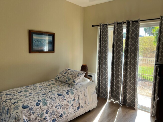 Building Photo - Fully Furnished & remodeled, ground floor,...