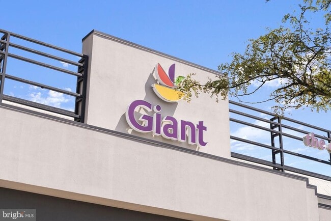 Building Photo - 15305 Kettlebaston Ln