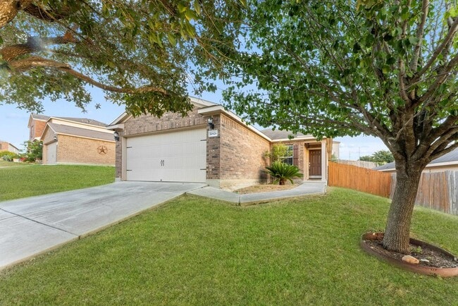 Building Photo - 10926 Acorn Canyon