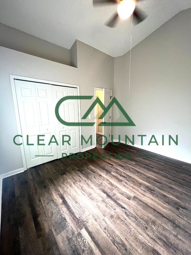 Building Photo - Move-in Special! Limited-Time Leasing Offer!