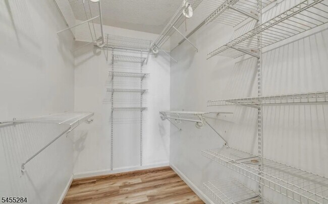 Building Photo - 217 Edpas Rd