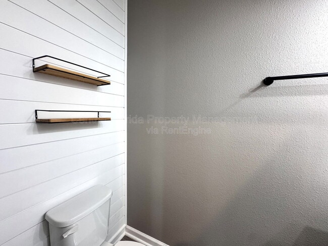 Building Photo - 5945 Glory Bower Dr