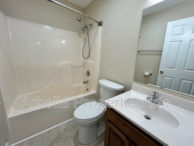 Building Photo - 1013 Cox Trail Pl