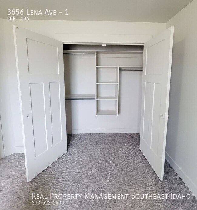 Building Photo - 3656 Lena Ave