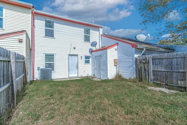 Building Photo - Charming 3-Bedroom Townhouse in Chesapeake