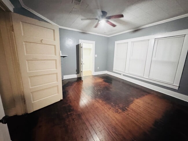 Building Photo - 3648 Evangeline St