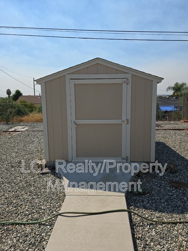 Building Photo - 27147 El Rancho Dr