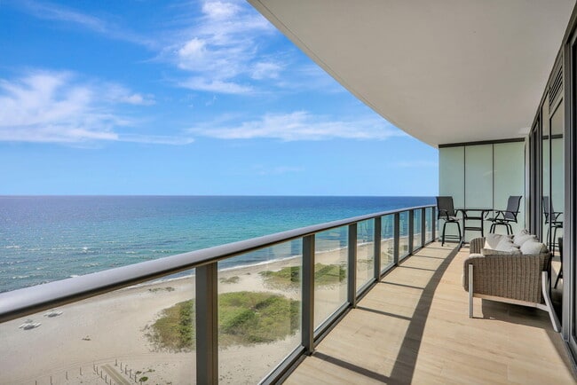 Building Photo - 1116 N Ocean Blvd