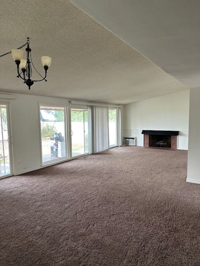 Building Photo - RANCHO PALOS VERDES 3 BDRM/2 BATH HOME FOR LEASE!