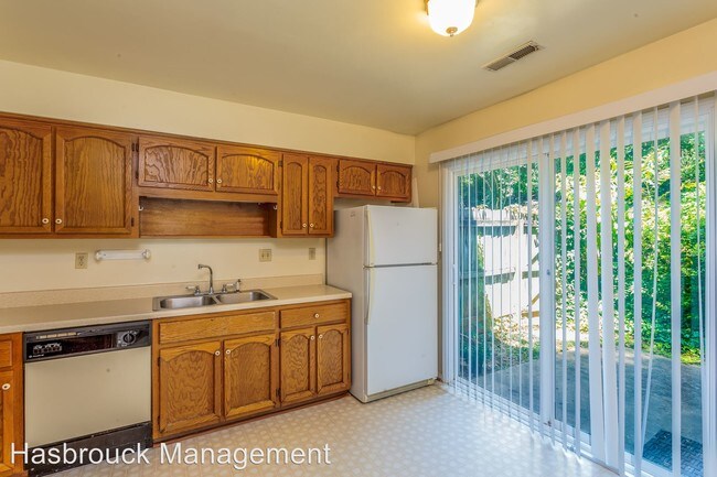 Building Photo - 3 br, 2.5 bath House - 1001 Huntwood Lane