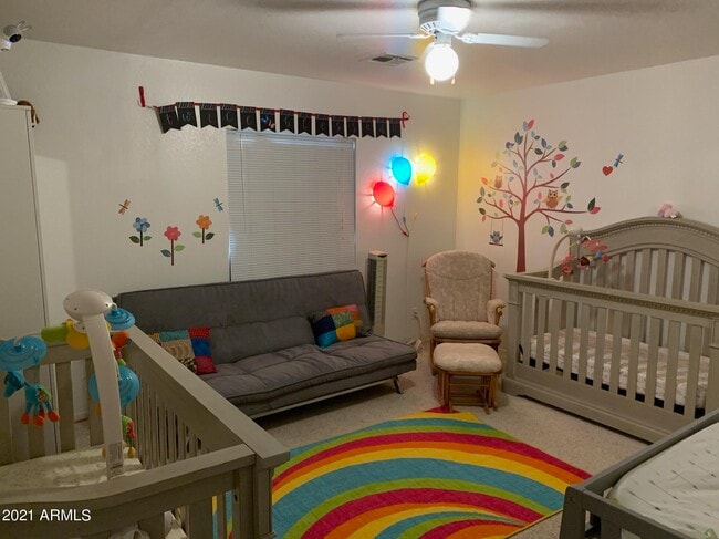 Building Photo - 1190 N Meadows Dr