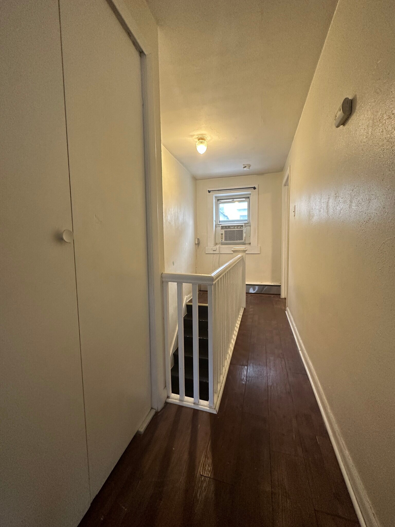 Building Photo - 917 Ellsworth St