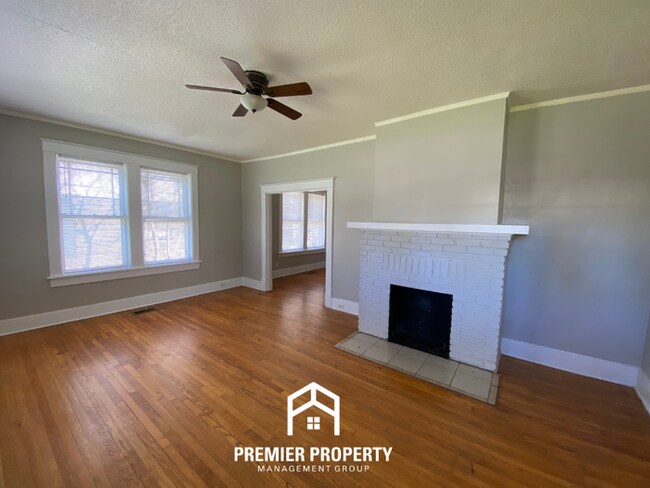 Building Photo - Vibrant 3BR Home near Midtown Memphis | Fireplace, Hardwood Floors & Fenced Yard