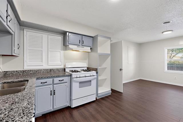 Building Photo - 3817 Vanette Ln