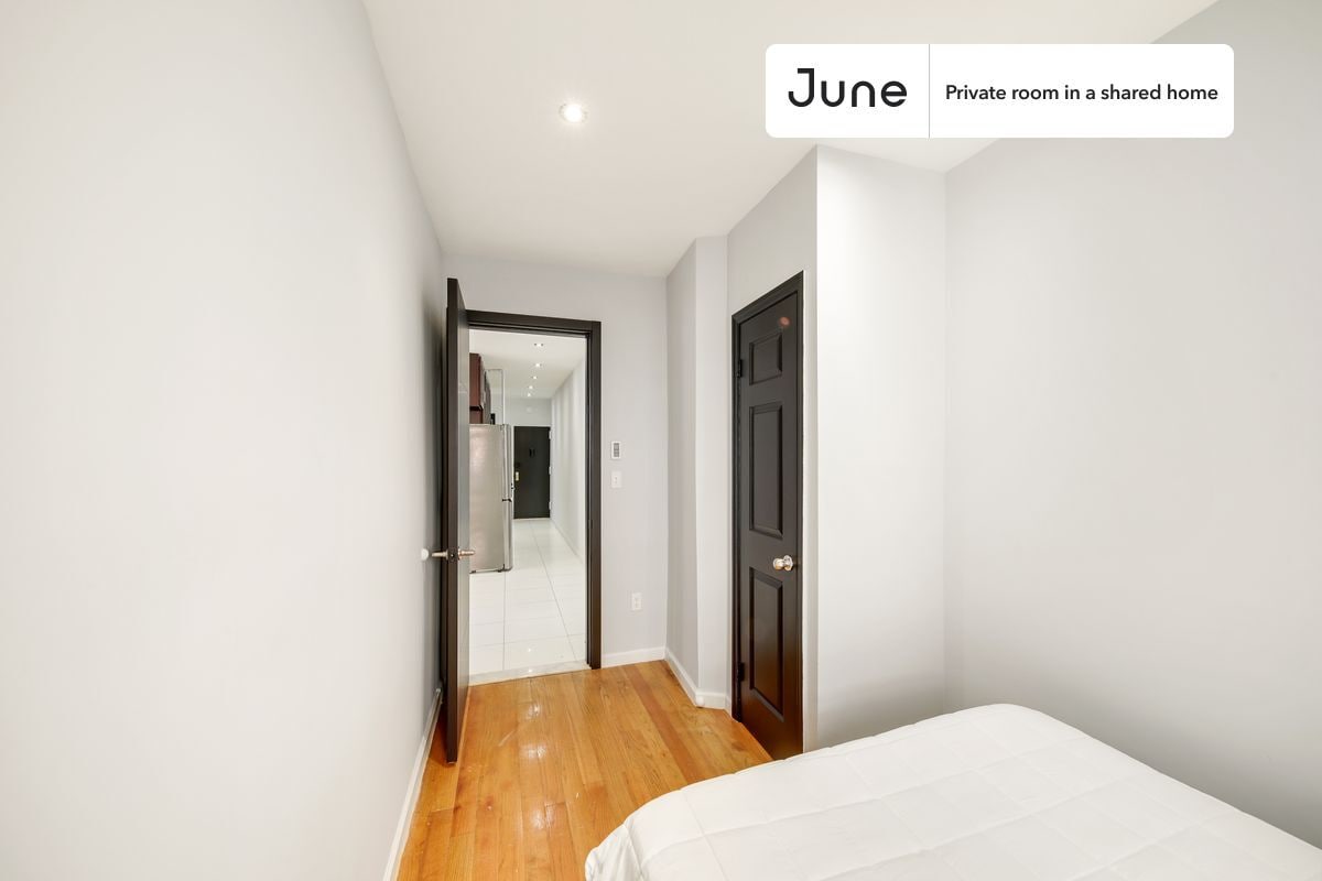 Building Photo - Room in Shared 4 bed/2 bath home in Upper West Side