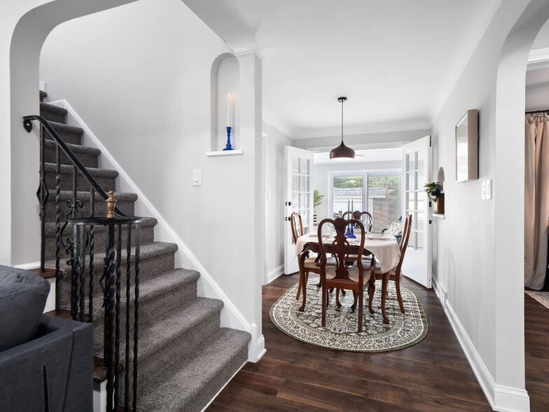 Building Photo - 4055 Verona Rd