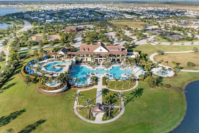 Building Photo - 1346 Harvester Xing