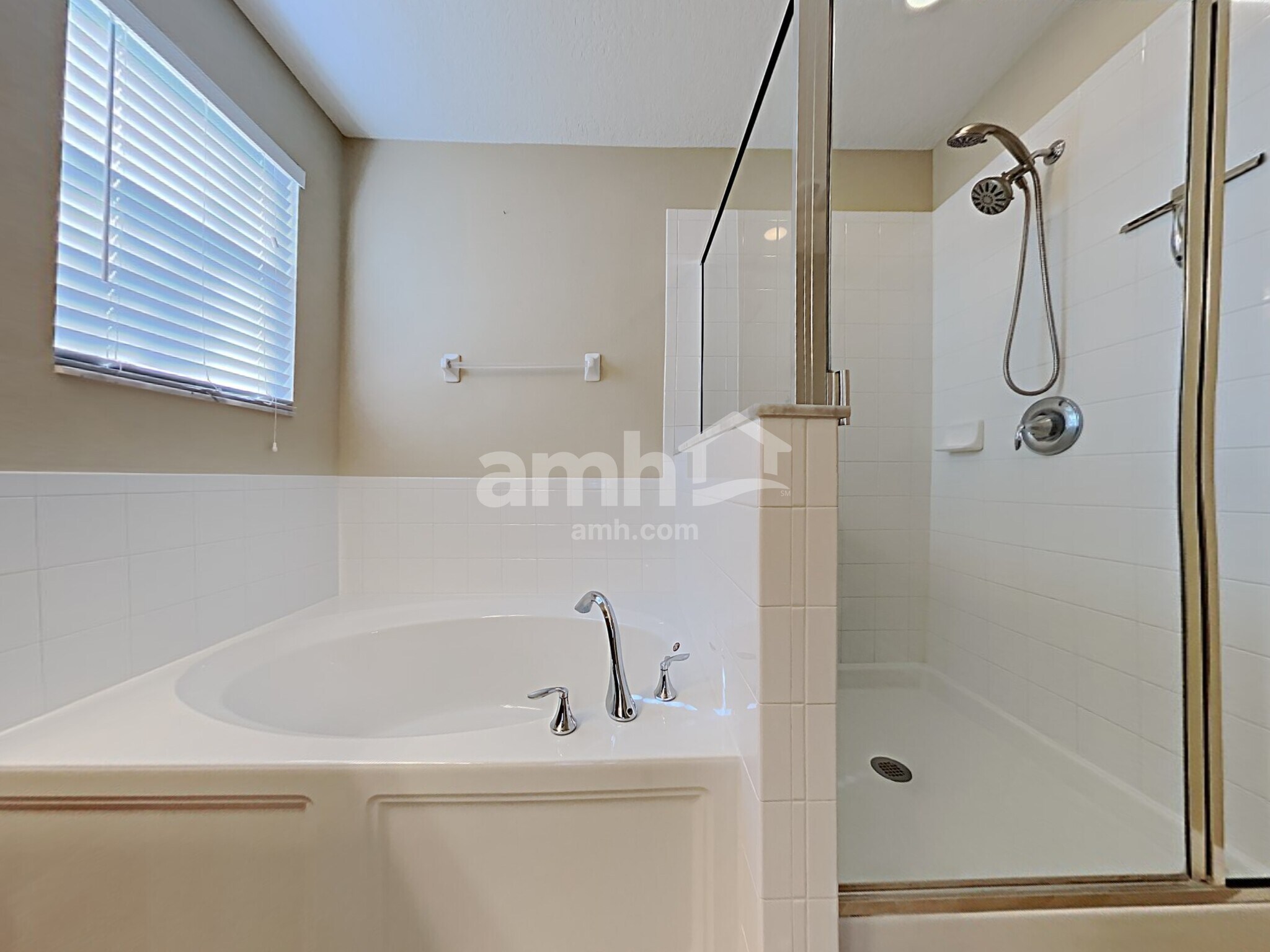 Building Photo - 15422 Peach Stone Pl