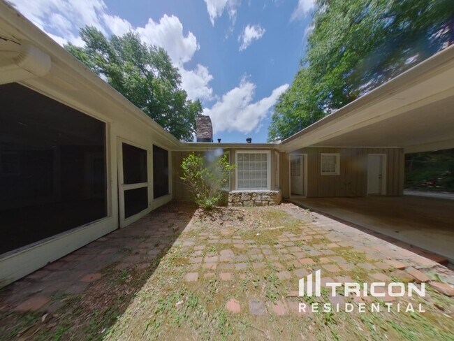 Building Photo - 4539 Riverwood Cir