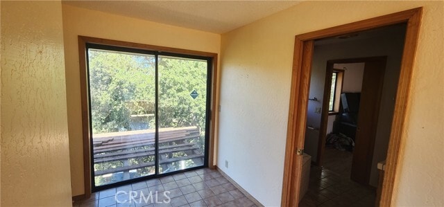 Building Photo - 984 Upper Los Berros Rd