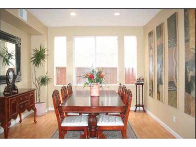 Building Photo - Gorgeous, Large Home in Quiet & Desirable Torrey Highlands- Private Backyard - 2-Car Garage - Can...