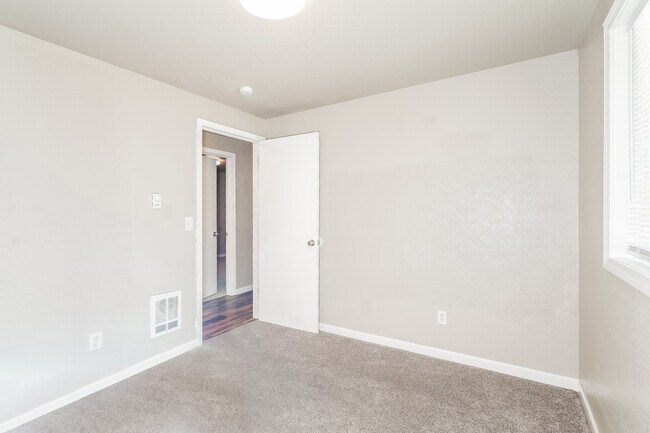 Building Photo - 16028 355th Dr SE