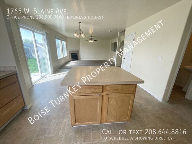 Building Photo - 1765 W Blaine Ave