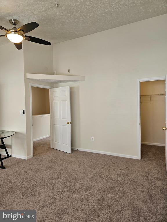 Building Photo - 12800 Center Park Way