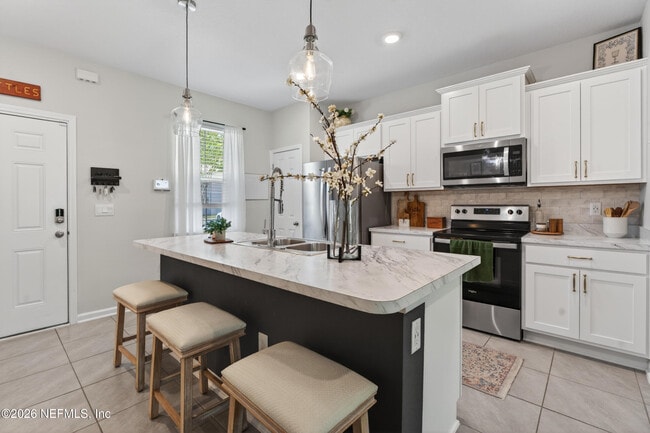 Building Photo - 4915 Nebula Ln