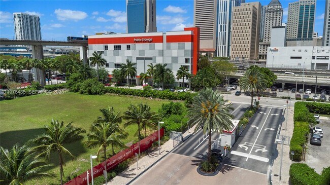 Building Photo - 350 S Miami Ave