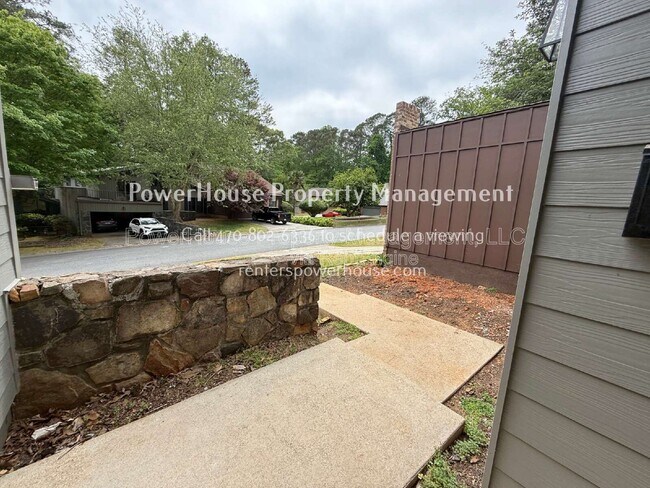 Building Photo - 120 Leeward Ln