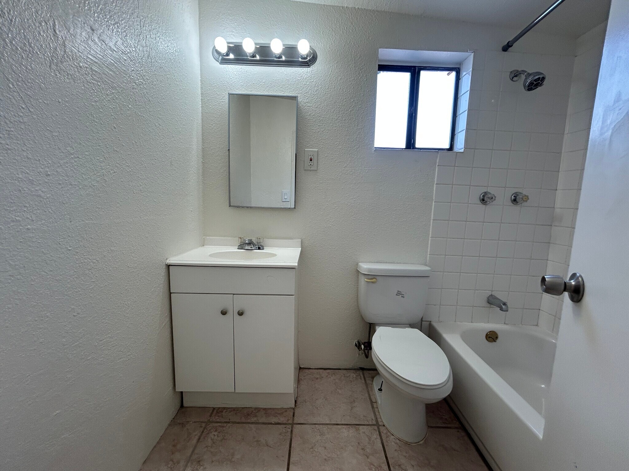 Building Photo - 3062 N 42nd Ave