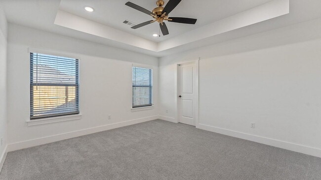 Building Photo - "Brand New 3-Bedroom Farmington Home with Granite Countertops and Cozy Fireplace!"