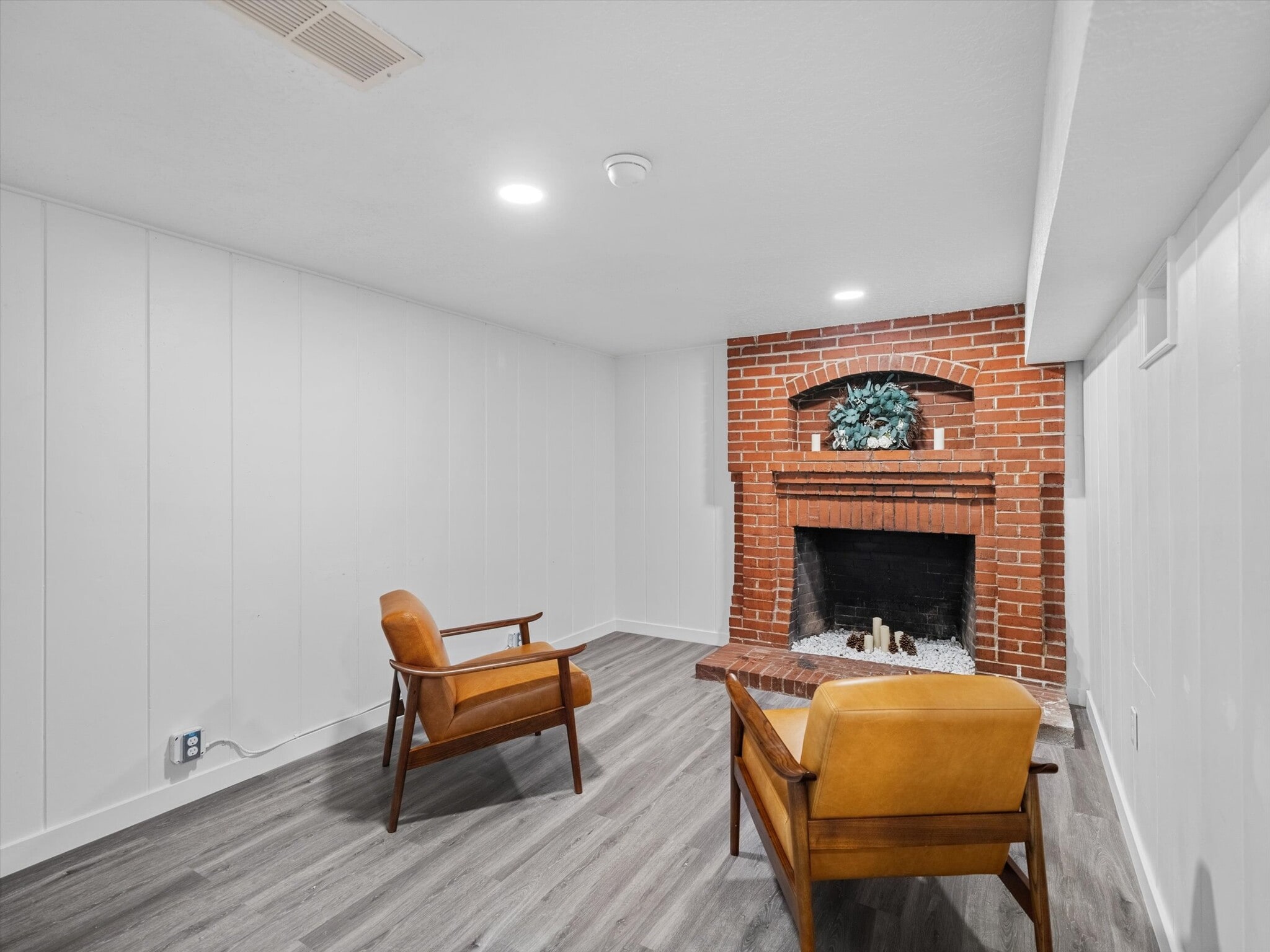 Downstairs playroom. - 9835 SW 80th Ave