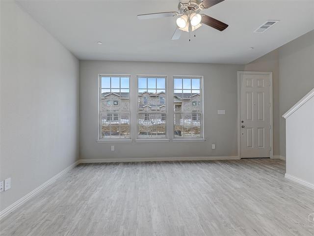 Building Photo - 3337 Solana Cir