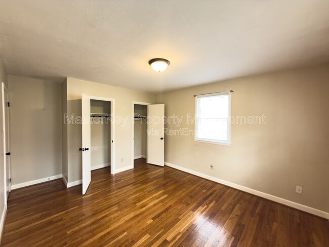 Building Photo - 5317 Coronado Dr