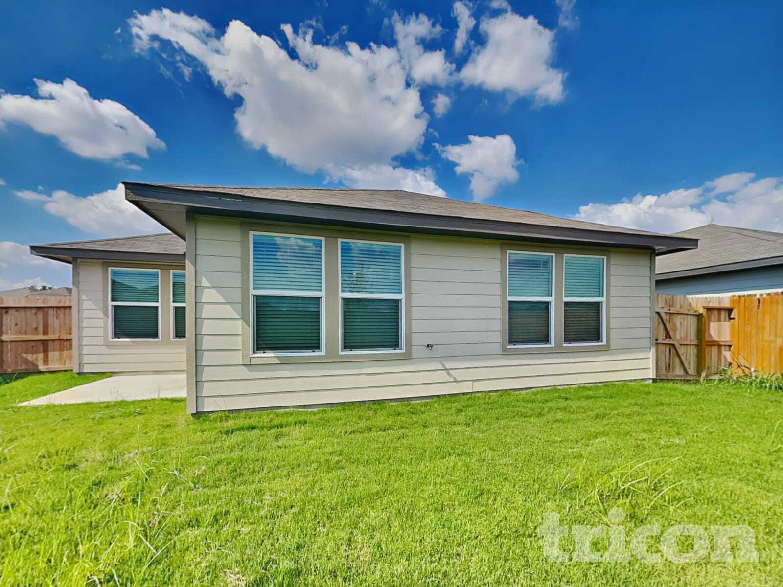 Building Photo - 5504 Shasta Pl