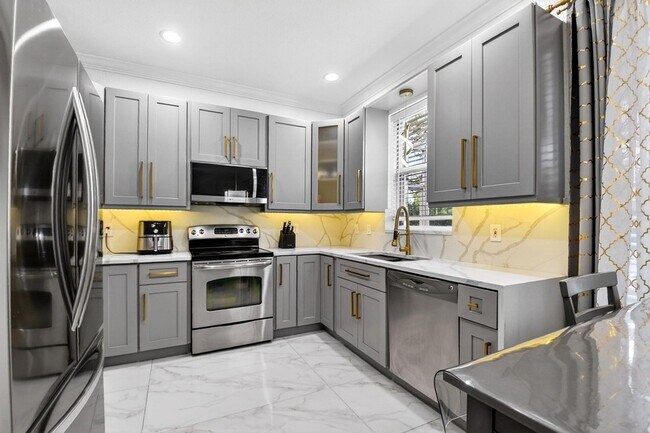 Building Photo - 5029 Starblaze Dr